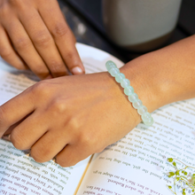 Load image into Gallery viewer, Green Aventurine Crystal Bracelet
