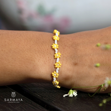 Load image into Gallery viewer, Yellow Handmade Daisy Bracelet
