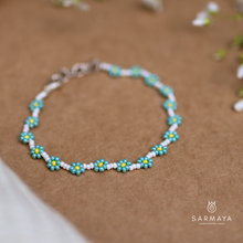 Load image into Gallery viewer, Teal Handmade Daisy Bracelet
