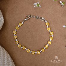 Load image into Gallery viewer, Yellow Handmade Daisy Bracelet
